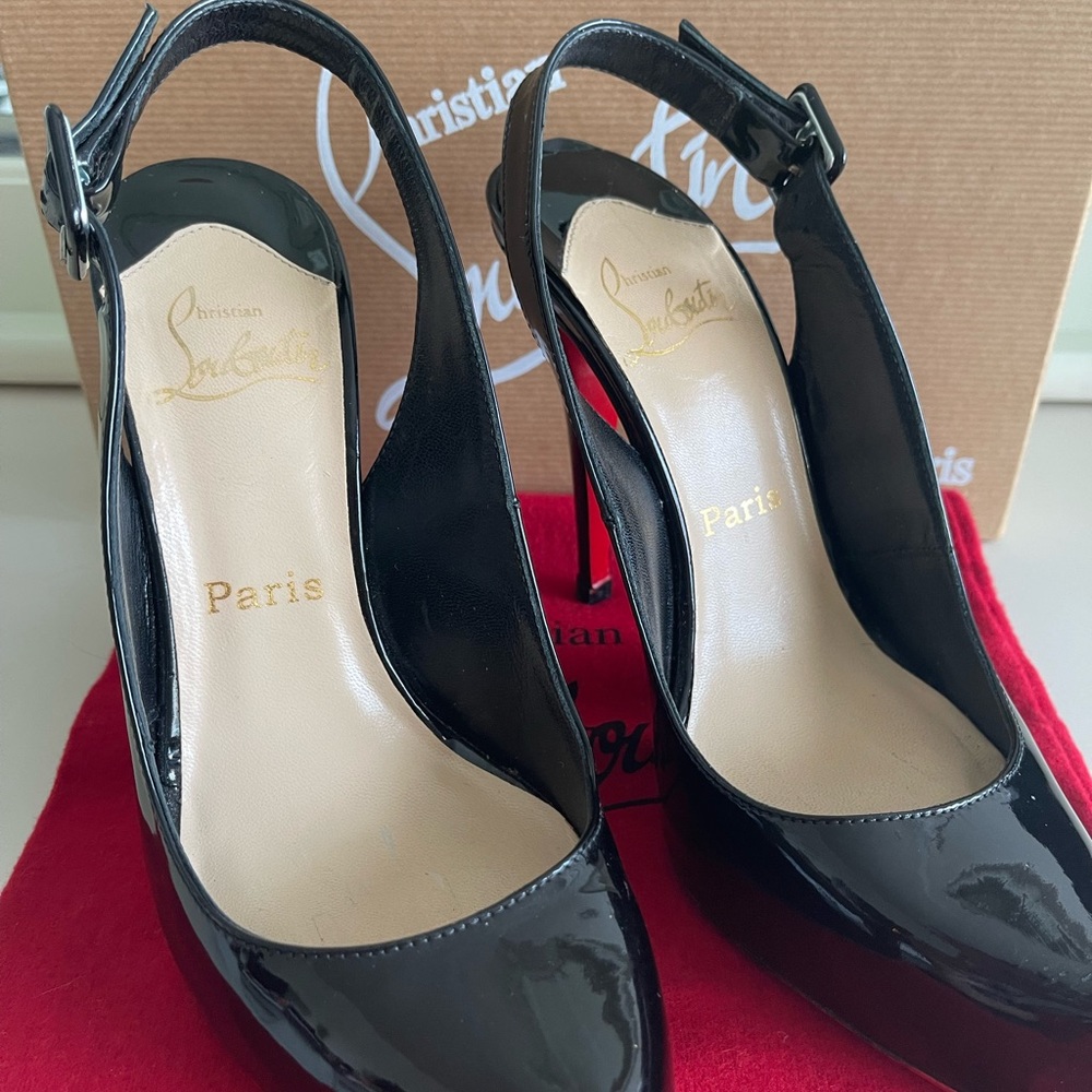 Christian Louboutin black patent leather pointy toed slingback size 37